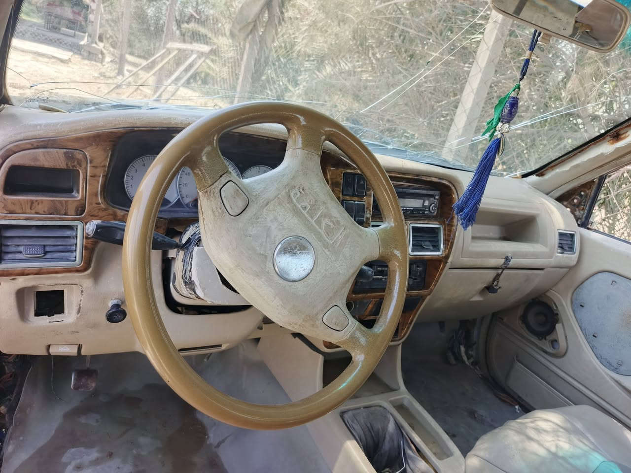 السلام عليكم سياره كنوه صيني للبيع
مكينه ما مفتوحه لا تبخير ولا تنقيص كير نضيف جاهزه نقص باتي بس 
سعر ٩٥٠ 
***********
خاص متواجد
