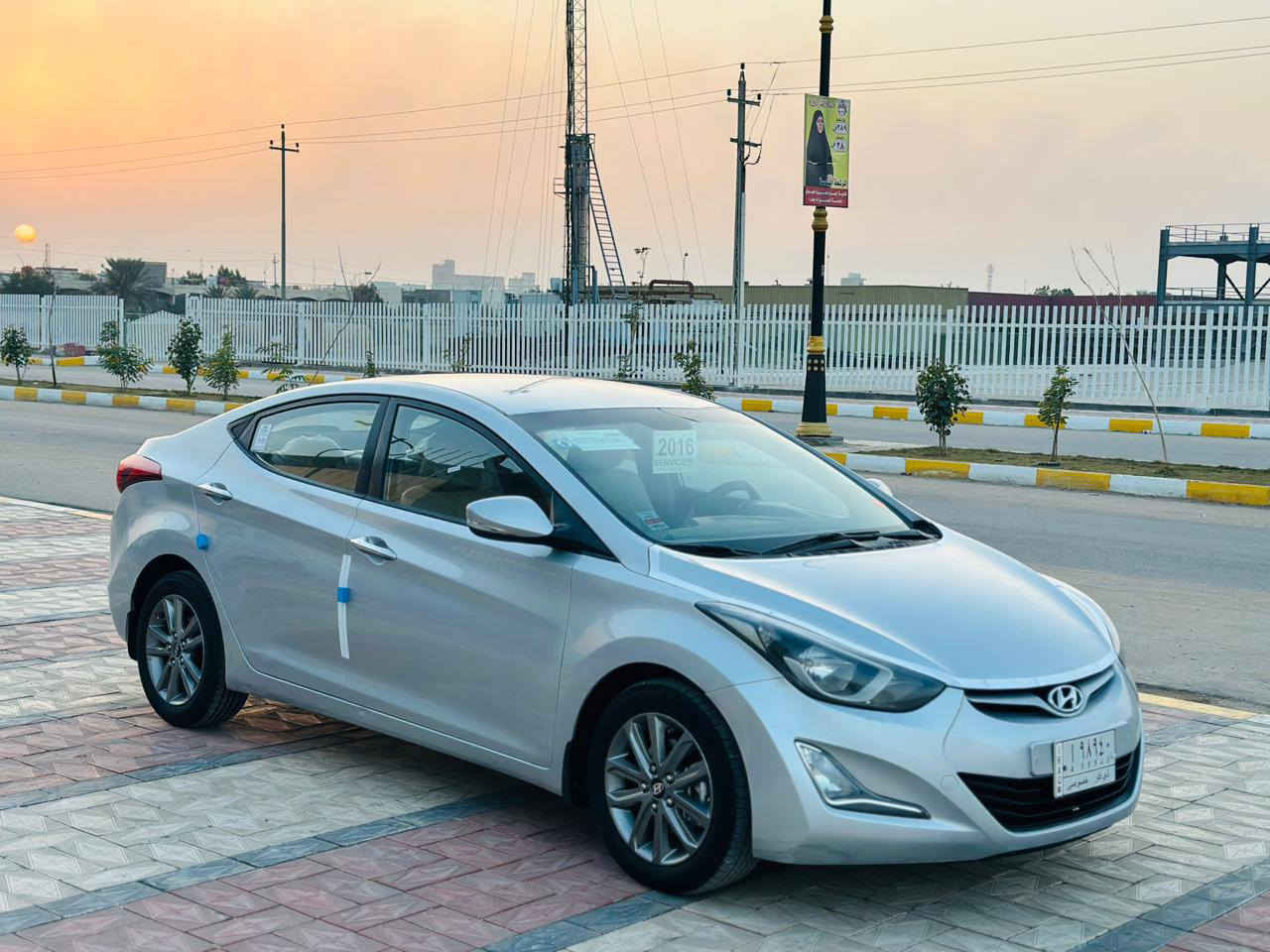 السلام عليكم 
هونداي الانترا موديل 2016 خليجي مكفولة ضربه وتبديل ماعدا رشة صبق بسيطة جدآ 
السياره جاهزه كير مكينه حداديه تبريد
المواصفات مكينه 1800 ويلكب شاشه كامره اشاره بل مريء تبريد قطعتين السعر 120 وبيها مجال قليل 
مكان السياره ناصريه مركز الاستفسار والاتصال/***********//***********
