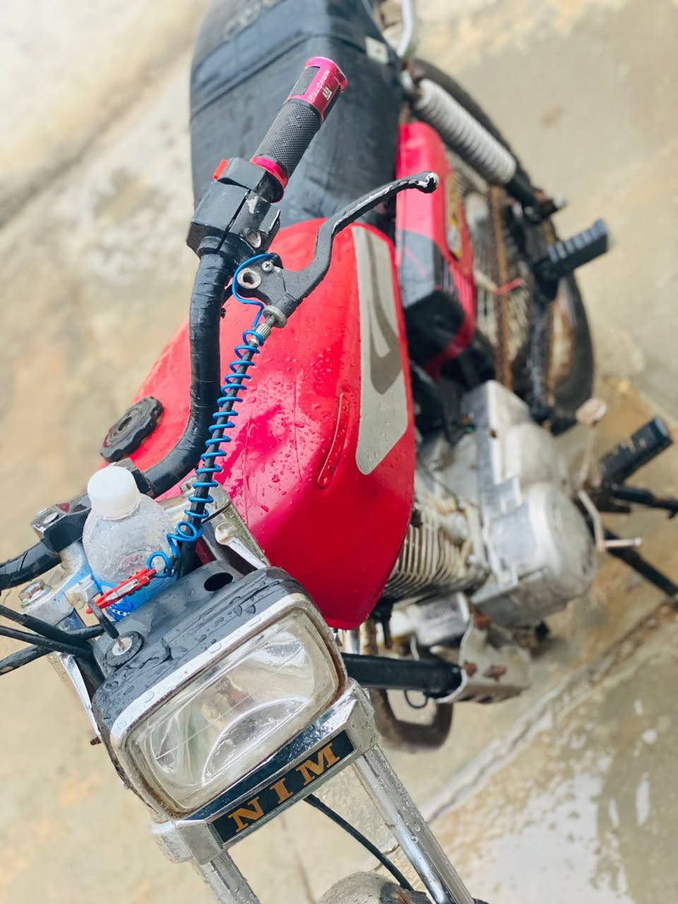 سلام عليكم دراجه ٤ كير كلك كلك للبيع مستعجل عل بيعته سعر ٢٥٠ وبيه مجال مكانه بل الحي ***********
