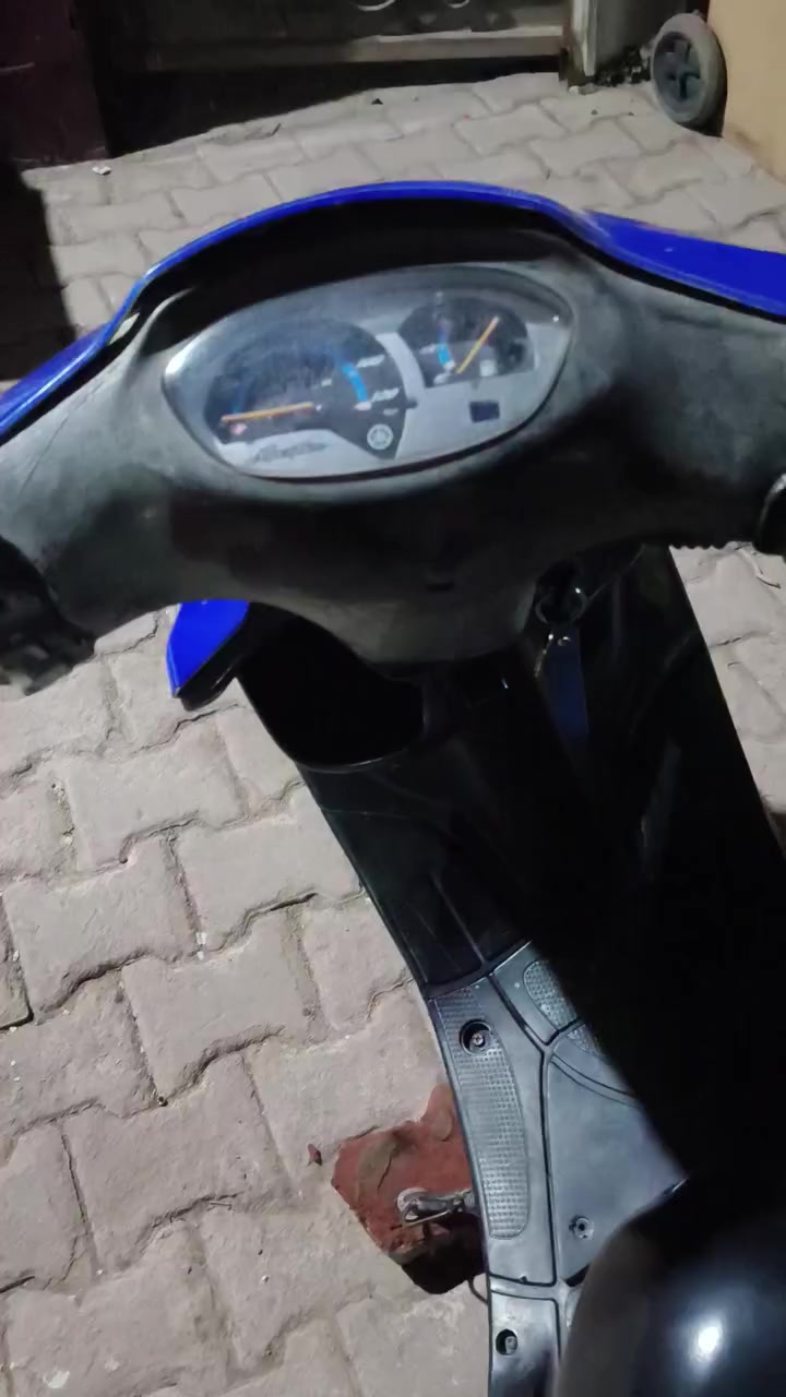 السلام عليكم
دراجه ماكس قجمه نضيفه مكينه بلاديه 49 شلعه ومعدل مداريها بدهن تاير خلفي جديد يدات سكليتر جدد نكره سلف شغال هندر السعر 350 وبيها مجال المكان الحسينيه الراشديه التواصل خاص او عل رقم ..***********
