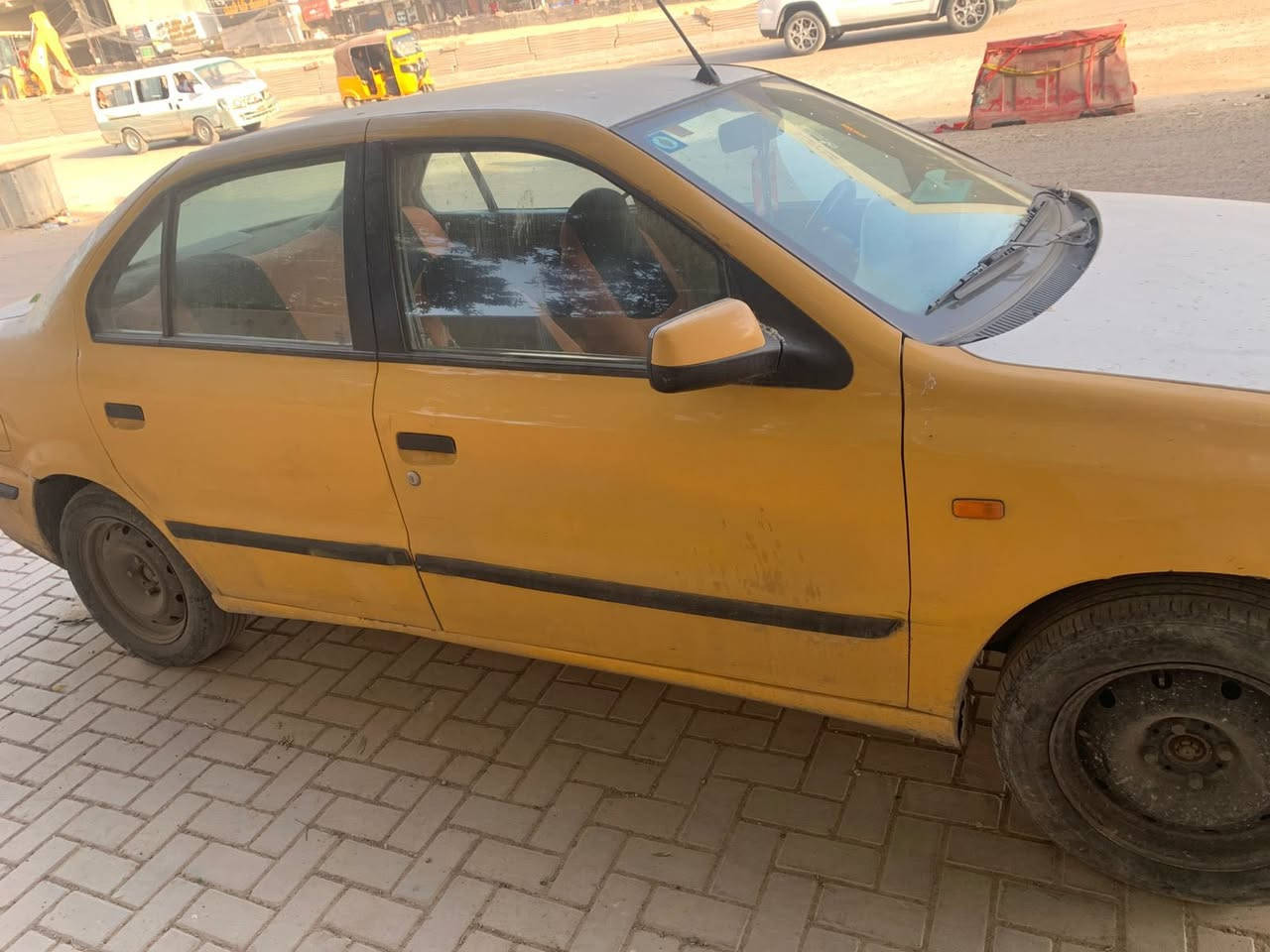 سلام عليكم سمند للبيع موديل 2011 ناطق كير مكينه مكفوله تدفئه تبريد شغال السعر 33 وبيها مجال بسيط وهذا رقمي ***********
