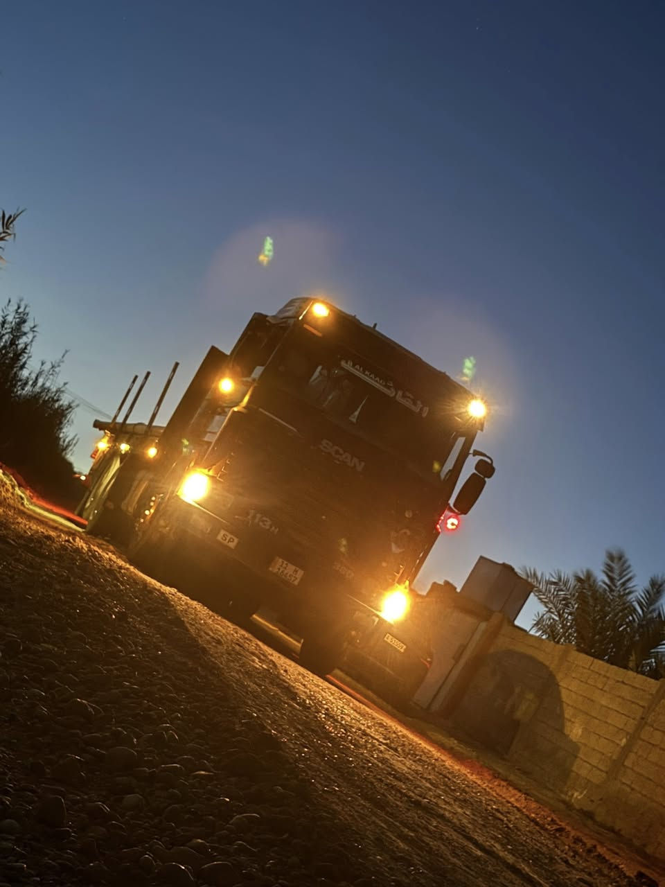 للبيع سكانيا موديل 1995 كرين بي ام 8طن 5سلايت طول البدي 7متر المكان بغداد التاجي للتواصل واتساب ***********
