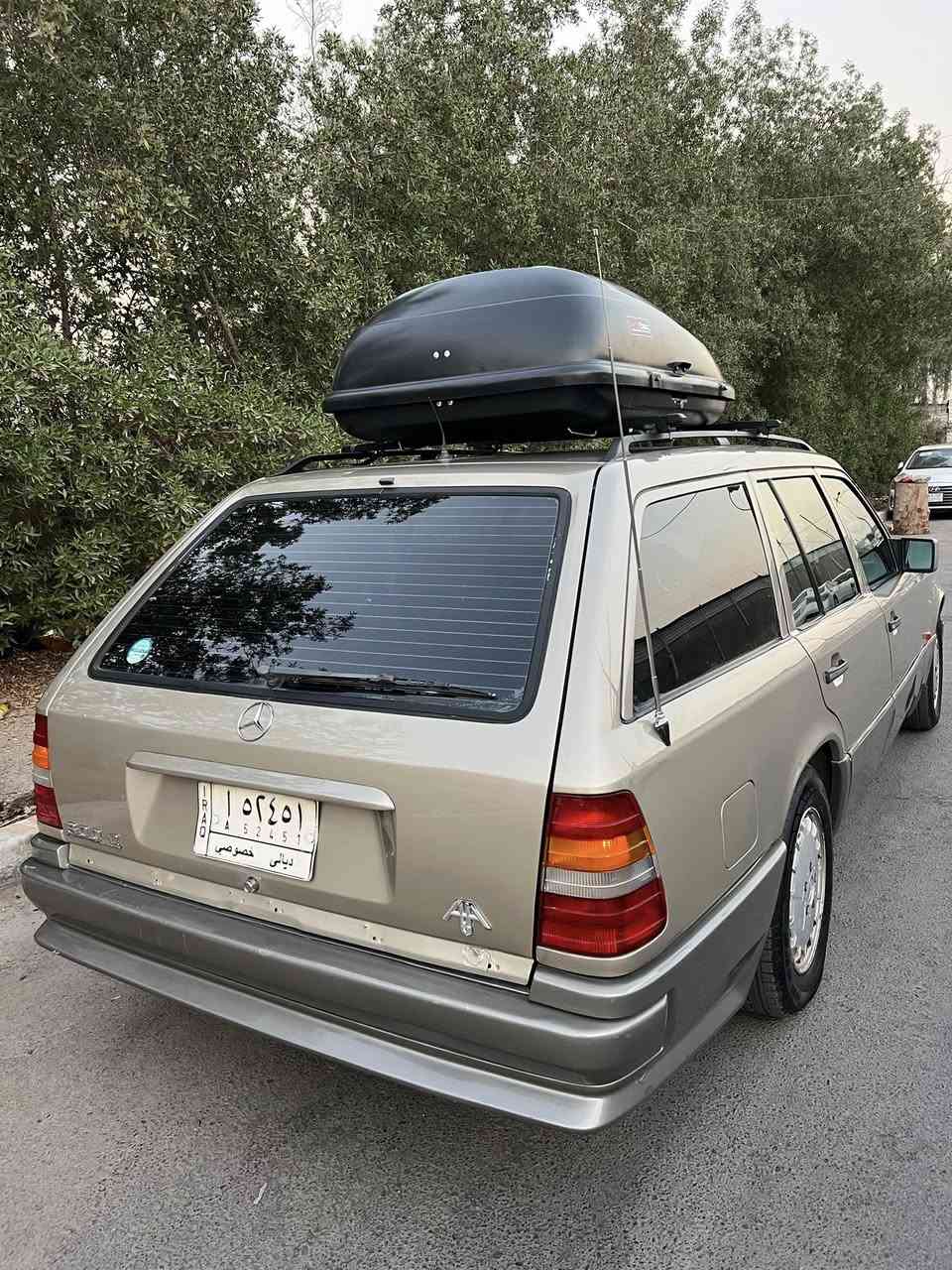 السلام عليكم
مارسيدس دب ستيشن 1993
بدون حادث صبغ جمالية فقط
سلايد روف جام كهرباء
لايت زنون
سيارة بلادية قواعد دبل بدون تعمير
محرك 2500 محور بطه
تبريد ثلج تخم تاير باتري جديد
رقم ديالى تحويل مباشر
السعر 68
مجال بسيط جداً 
مكاني بغداد ***********
