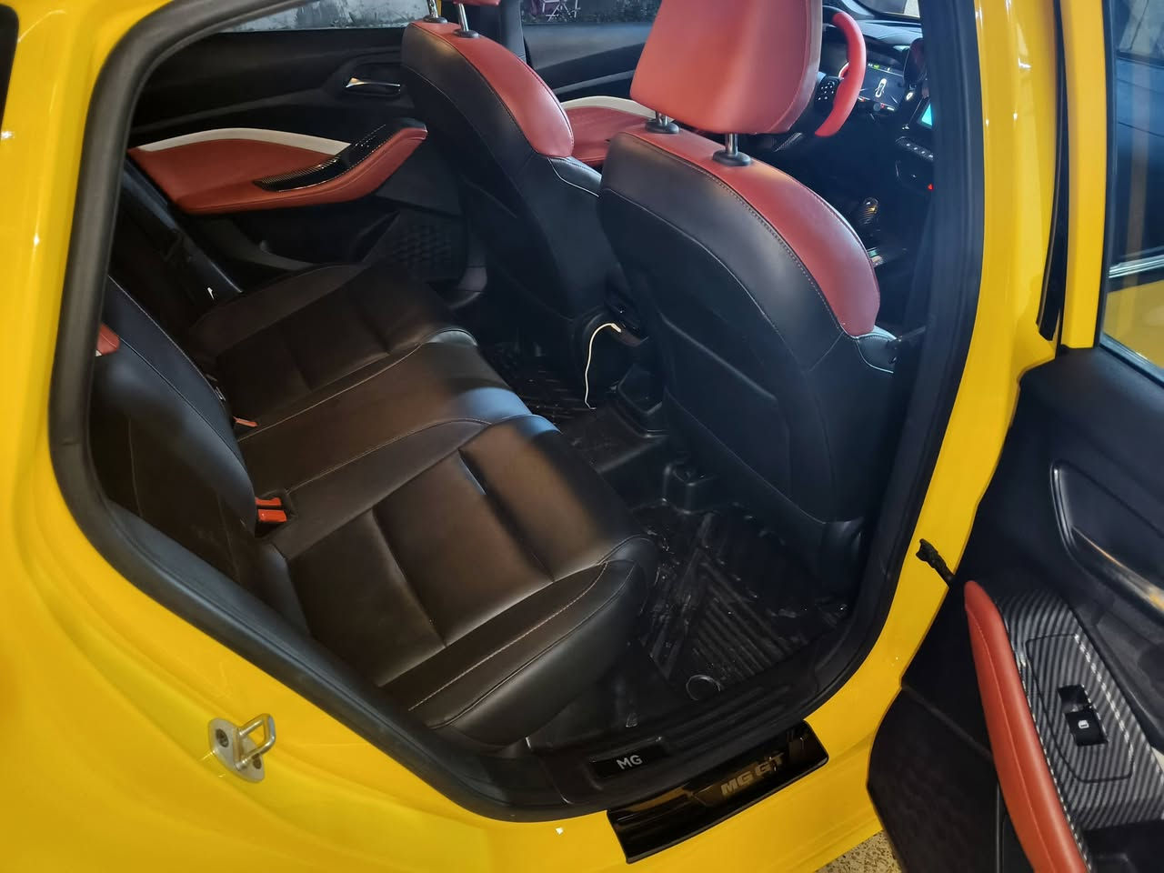 السلام عليكم ام جي جي تي فول مواصفات السياره بعدها بالضمان موديل ٢٢ السياره ماشيه ٤٧ ألف مبدل طخم تايرات نوع برجستون وبطارية جديده قبل يومين السعر ١٢٠ وبيها مجال انشالله رقم الاتصال واتس *********** السياره موجوده بغداد تريد تحويل أو وكالة بكيفك
