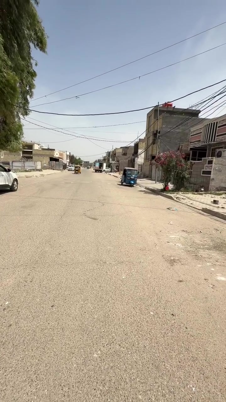 ‏قطعة أرض ملك صرف مميزة على شارع رئيسي شارع 20 مكانها بغداد المحمودية حي 18 مساحة 250 متر مكتب الخالدي أبو يزن موبايل *********** أثير ***********ب أثير ‎07 881 706 88 كلهم بيهم ￼ WhatsApp
