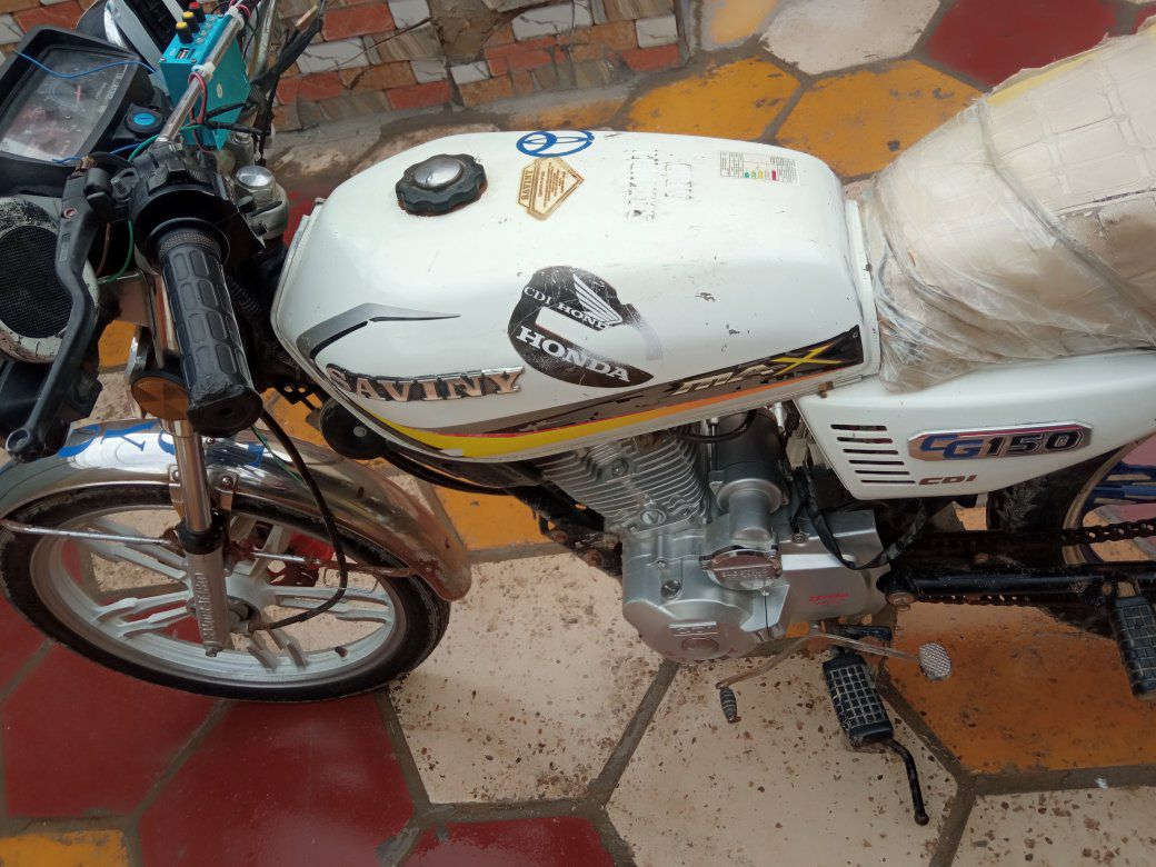 السلام عليكم دراجة سيفان موديل 23 وراق كاملة أصولي سعر 450 مكاني الحمزة الغربي ***********
