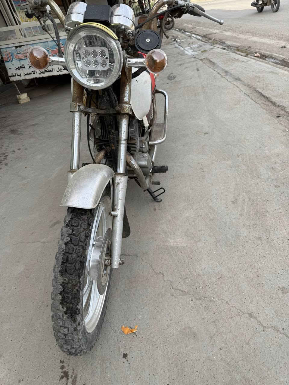 السلام عليكم. دراجه جني دبل ابلك موديل 2008 اوراق كامله اصولي الدراجه نضيفه كله شغال من كهربائيات ومحرك شلعه مكان ديالى بعقوبه  السعر 350 وبيهه مجال قليل حك جيتك التصال ***********
