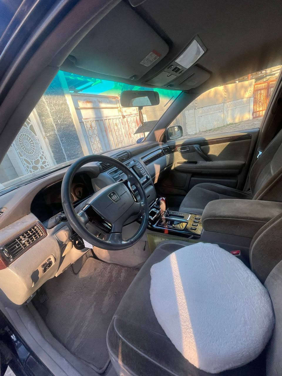 السلام عليكم ملكه للبيع سياره قرار 48 رقم نجف بسمي تحويل ثاني يوم بس المشتري سياره كفاله عامه من الكص والضربه ونقل الجثه سياره تحويره الفوك الإمارات والجوه نجف موجوده بغداد سياره محرك ديفورالصغير شاصي 71 رقم التلفون *********** سياره 150 وبيه مجال
