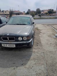 بي إم ٧٣٥ • موديل ١٩٨٩ • رقم صلاح الدين
