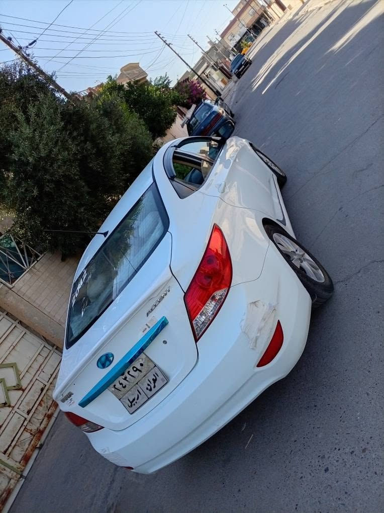اكسنت موديل٢٠١٢ خليجي بلو فول موصفاات صبغ بس بونيد بدون دواخل سعر١٠٥ شراي خابر *********** مكان كركوك ماشي١٧٥ كركوك, العراق
