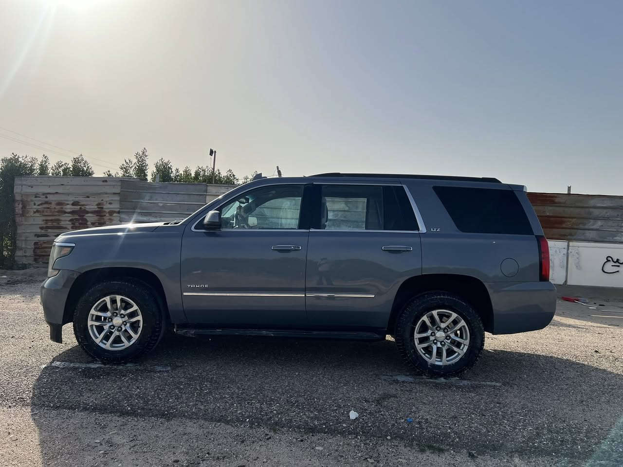 تاهو مديل 2016 وارد امريكي  حادث جاملق فقط  مصبوغه احزام جماليه القماره مامصبوقه رقم اسليمانيه باسمي  تحويل ثاني يوم او وكاله سنويه لل 29  كفاله كير محرك شاصي  كهربائيات تدفئه تبريد كله شغال   السعر ٢٨٥ وبيها مجال للبيع او المراوس الهاتف ***********
***********
