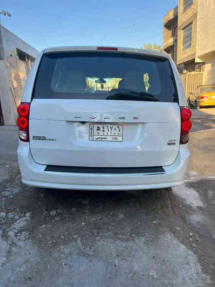 دوج كرفان 2018 Gt مواصفاتها معروفه السياره بيها حادث بنيد أو جاملغ ضربتها خفيفه بدون ايرباك أو باب السلايت أو جاملغ خلفي بيها كلير أو بالعراق شويه من باب السائق فقط السياره تخم تاير صدر امامي خلفي كله جديد أو اي نقص مابيها السياره معروضه 170 شده أو سبعين ورقه أو بيها مجال بصيط ***********
