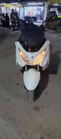 شباب دراجة كلش نظيفة مصار هواي  نازلة من  رمبة مماشية هواي  مكلف بالنش...