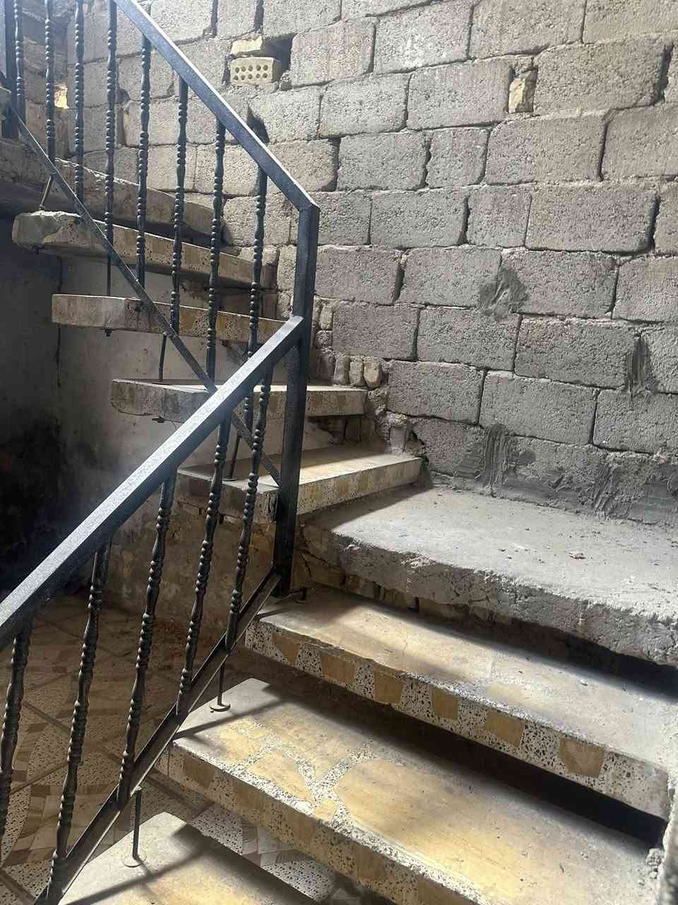 مشتمل 100 متر طابق ونص منطقة ال13 السكلات
يرادلة ترميم ابيع هل موجود السعر 38 

للأستفسار ***********
