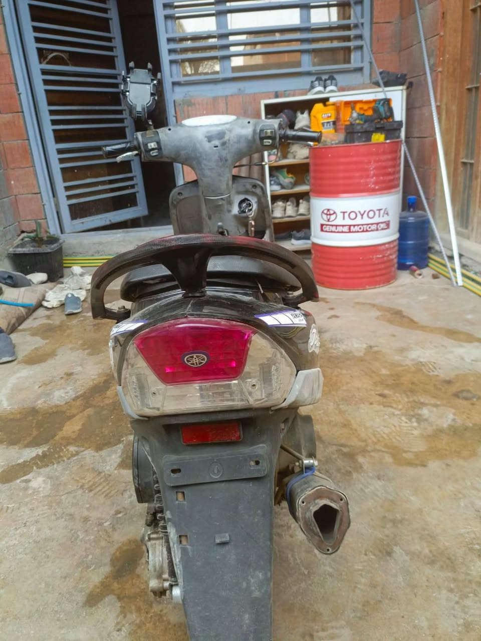 السلام عليكم ب350 مكاني بغداد الشعب
شغاله نقصها هلال الهندر او شخاطه مال سلف شغاله شغاله مكينه 55 طيارة ارضيه ***********
