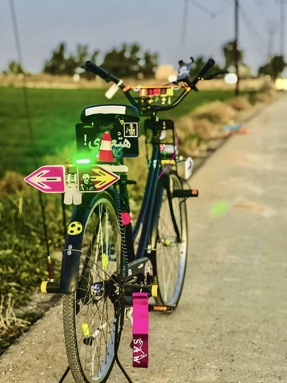 السلام عليكم بايسكل BD  موديل 2020 نضافه 100/100 بيكسل مفول الصور تحجي للبيع قيم بل يرضي الله واخذ العنوان بغداد بسمايه إذا مو شراي للتعامل شراي تدخل خاص وجماعه ال 100 لتوصل.


**إذا كنت صاحب هذا الإعلان وتريد حذفه لأي سبب، رجاءا أرسل رسالة إلى الدعم الفني**