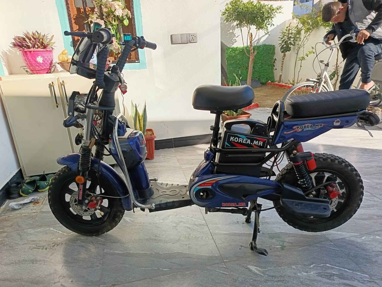 بايسكل للبيع شحن نظيف اخو الجديد مكفول السعر 350الف العنوان حي الواسطى قرب شقق الغاز رقم الموبايل ***********
