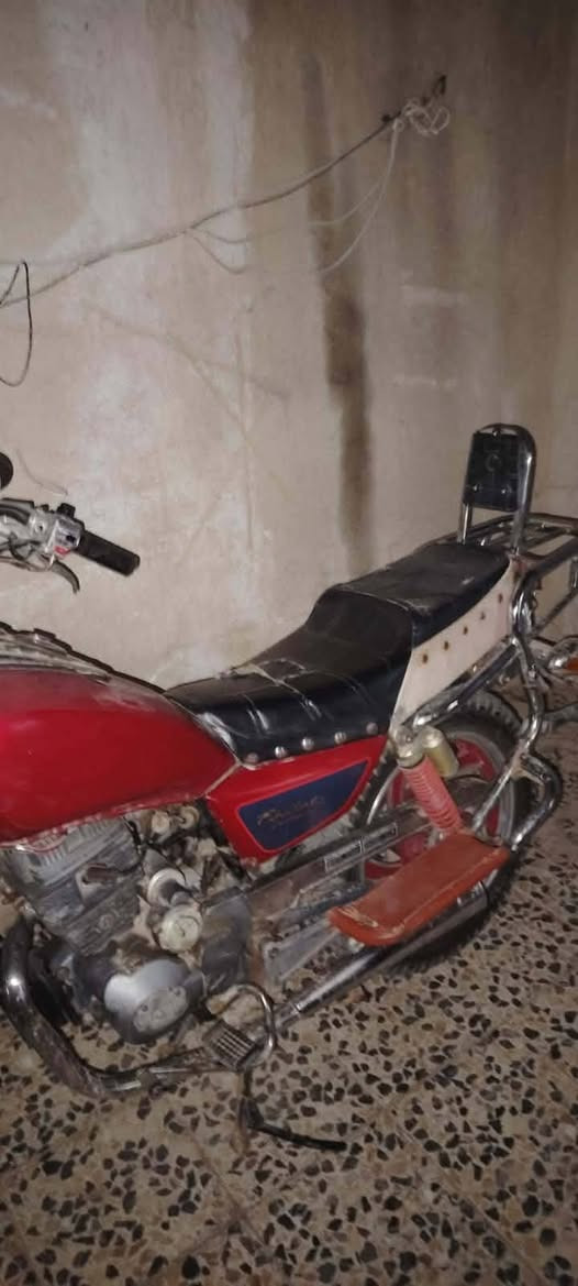 الدراجه البيع هارلي وراق صولي السعر650
 الاتصال ***********
