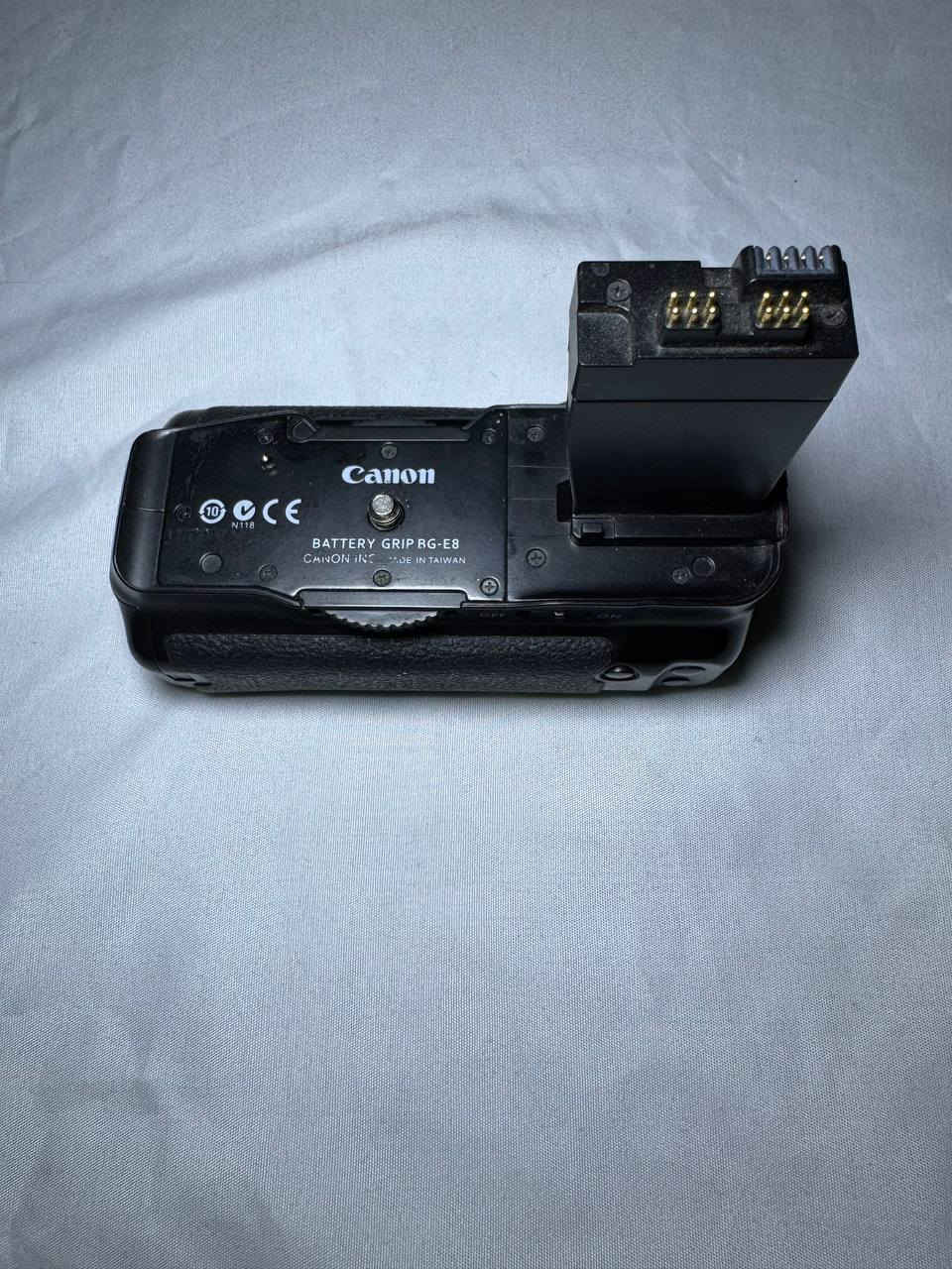 السلام عليكم كاميرا كانون 600D نظيفة وشغالة خاليه من اي خلل مع زوم 50mm وزوم75/300mm وگرب وجهاز تحكم ريمونت و4 بطاريات وشاحنتين واحدة سوني و واحدة كانون وحزام كتف وحافظة جلاتين ونك مايك عدد 2 العنوان البصرة شط العرب السعر 500 الف


**إذا كنت صاحب هذا الإعلان وتريد حذفه لأي سبب، رجاءا أرسل رسالة إلى الدعم الفني**