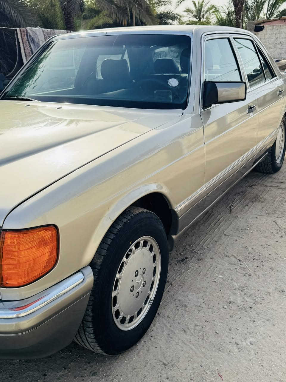 سلام عليكم ورحمة الله وبركاته مارسيدس بنز مديل 1986 سياره بلاديه مكينه وكير بلاديات السياره  رقم بغداد مشروع وطني مداور ثاني يوم فول جام كهرباء كراسي كهرباء قواعد الدبل بلاديات  سياره جاهزه    مكان السياره نجف مناذره *********** 🇩🇪🫡
