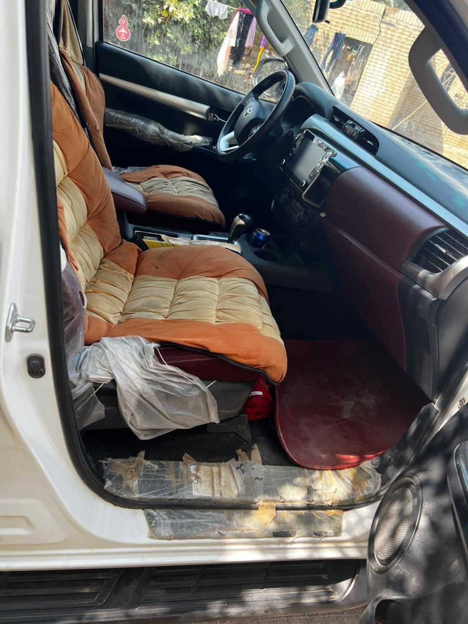 السلام عليكم للبيع بيكم هايلوكس ٢٠٢٣ مكفوله رقم سليمانيه مكانً الساره بغداد السعر ٣٦٥ وبيهه مجال الاستفسار***********
