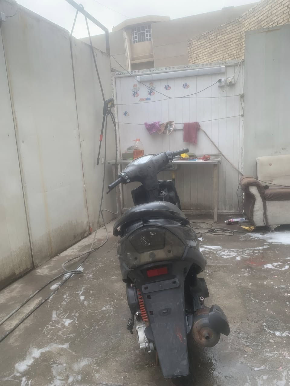 ماكس عدله كهربائيات شغاله عدا الاشاير سلف هندر مكينه نضيفه مابيهة تبخير مكاني زعفرانيه او كراده داخل ٤٥٠ بيهة مجال بسيط *********** فقط واتساب او ماسنجر
