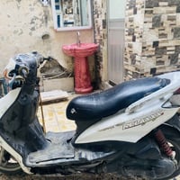 دراجه سكنس نثيه لبيع بيها خيط تبخير يعني شهرين اكثر يله دكوم السعر 300...