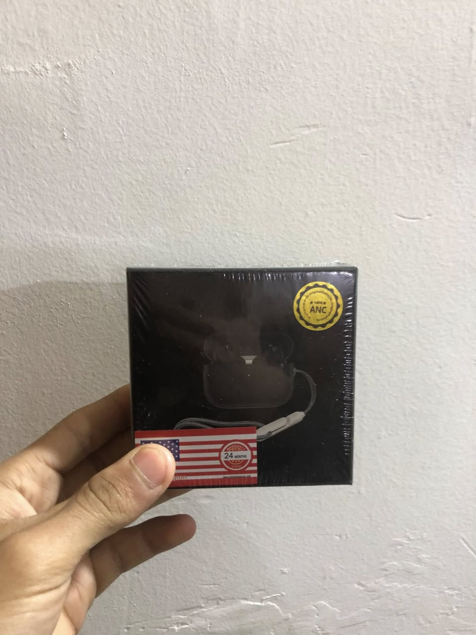 السلام عليكم ورحمه سمعات اصليات وشواحن منسبات وبسعر الماي وشرط اصليه  سمعات شحنهن كله تايب سي  شحنات مال ايفون 15 برو ماكس. و16  
سمعات ايربود سمعات طوك يصير بيهن رام 
رقمي لتواصل خاص 
***********
