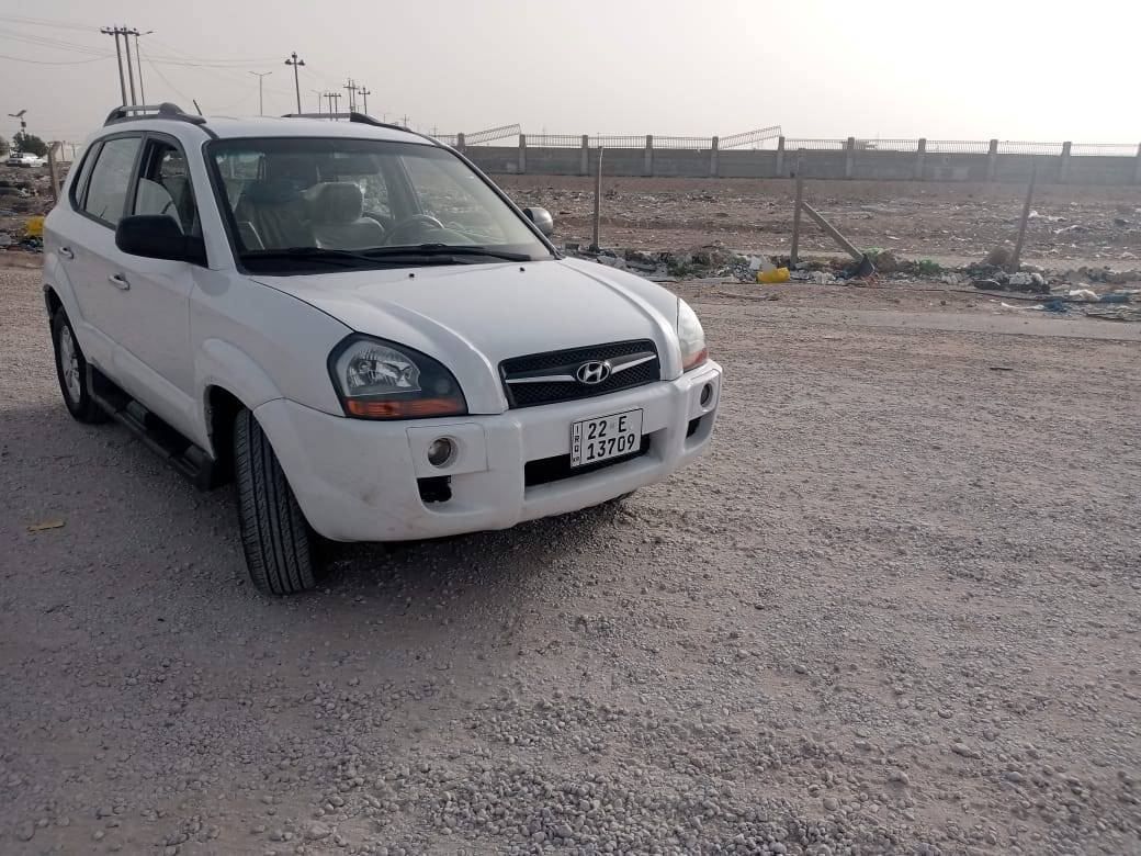 السلام عليكم
توسان موديل 2010 
سياره مكفوله كفاله عامه ماعدا كارت اربع اصابع وبارد بسيط كلش فقط 
محرك كير حداديه تخم تأير باتري جديد برغي مناقصه السياره جديده كولش ومتعوب عليه تبريد تدفئه جاهزه سياره  السعر 115 بيه مجال شي بسيط  سنويه إلى 2031 تريد وكاله تريد تحويل بكيفك 
***********
