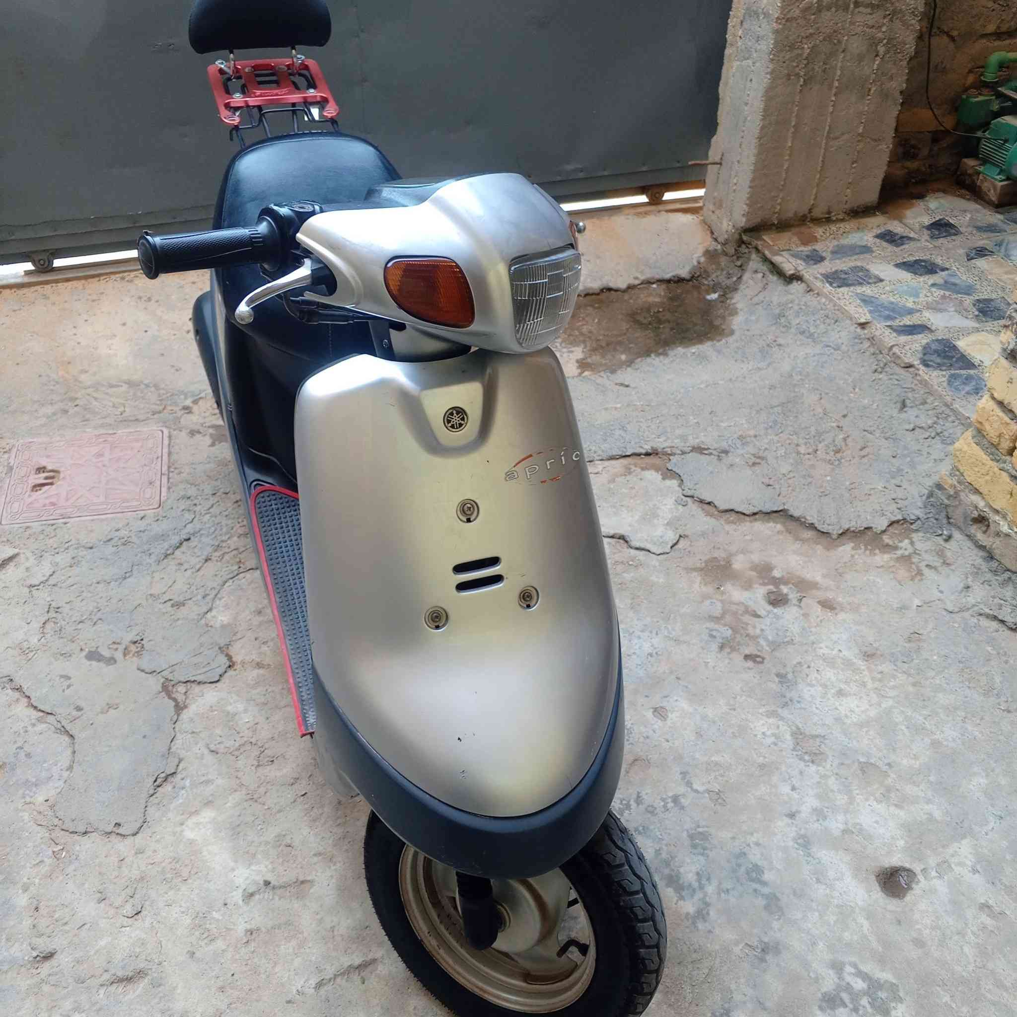 سلام عليكم
من رخصت مدير الكروب 
بطه 2003
650
***********
