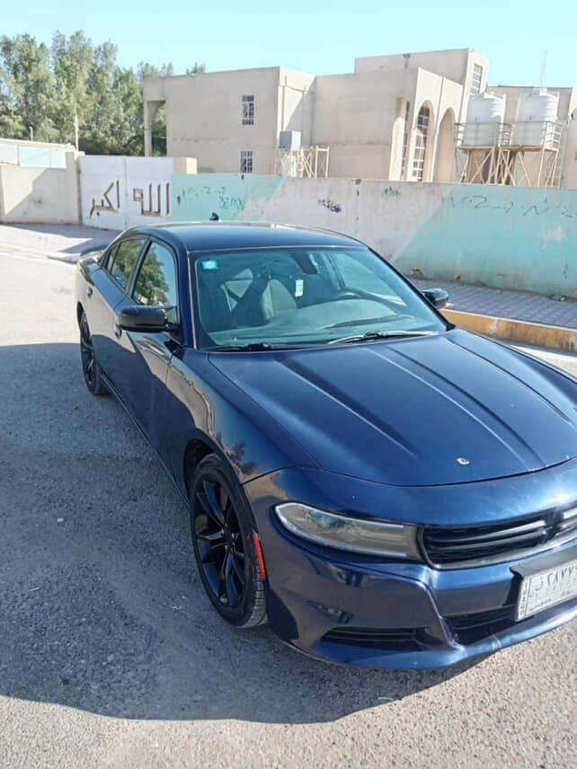 سلام عليكم
جارجر 2016 SXT
باب تبديل نفس الون
وجاملغ امامي صبغ 
رقم سيارة بغداد 
تحويل ثاني يوم 
مكان السيارة كربلاء حي الحسين 
***********
