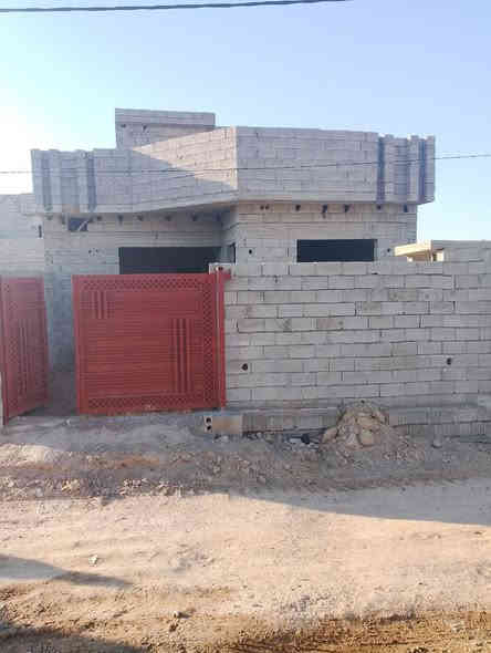 السلام عليكم ورحمة الله وبركاته ....هيكل للبيع جلولاء...حي الشرطة فرع شعبان المساحة ٢٠٠ متر يتكون من غرفتين نوم  وصالة واستقبال ومطبخ....يتوفر كافة الخدمات ماء كهرباء ...اللاستفسار ... الاتصال بالرقم /***********
