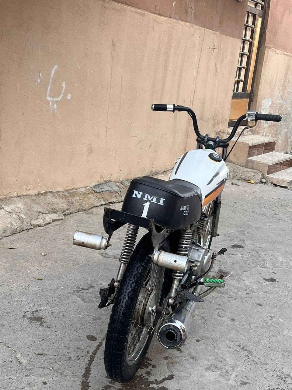 السلام عليكم معروض ماطور لل بيع ماكو نطيف و درجه اولا ما بي شي تاخذو كلشي ما بي و السعر 250
رقم التلفون ***********
