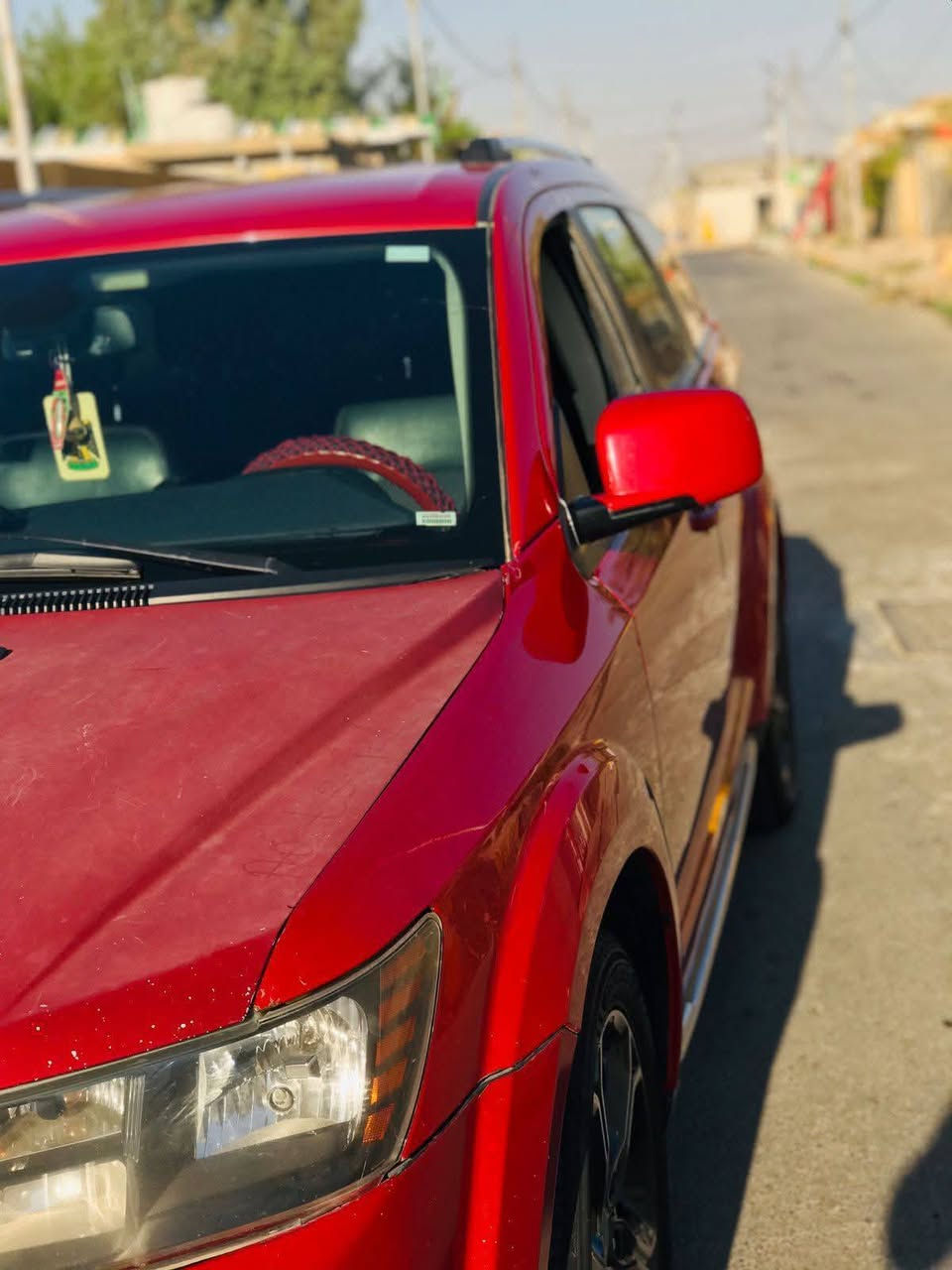 السلام عليكم ورحمه الله وبركاته 
-دوج جورني 2019 حادثها بنيد و الجاملغ 
-مواصفات السياره كروز رود اعلئ فئه فول مواصفات 
-رقم ذي قار بأسمي الدولي الجديد
-لون احمر
-محرك 6 سلندر 3600
-7 راكب 
-3قطع تبريد ومركزي
-ويل  اسود  حجم 19
-بصمه تشغيل
-بصمات أبواب 3
-يدات لمس فتح تلقائي عند مسك اليدة
-شاشة ترحيب وعرض اعطال 
-مري هيتر
-شاشه كبيره
-نظام أوامر صوتيه
-نظام بلوتوث و USB واوكس 
-نظام مثبت سرعه 
-تحكم ستيرن جهتين 
-نظام تقفيل عند التحرك
-دبل كزوست.  
-كامرة خلفيه بلاديه
-نظام مانع تزحلق 
-حدادية جديدة
-تايرات جديدة
-السيارة نضيفه ومال بيت ما متعوبه 
-رقم الهاتف *********** 
                 ***********
العنوان. واسط
