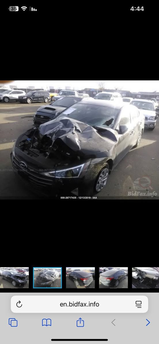 هونداي النترا ٢٠١٩امريكي محرك ٢٠٠٠ الصور والحادث موضح أمامكم للبيع العنوان النجف الأشرف 
السعر ١٤٠وبيها مجال بسيط ***********
