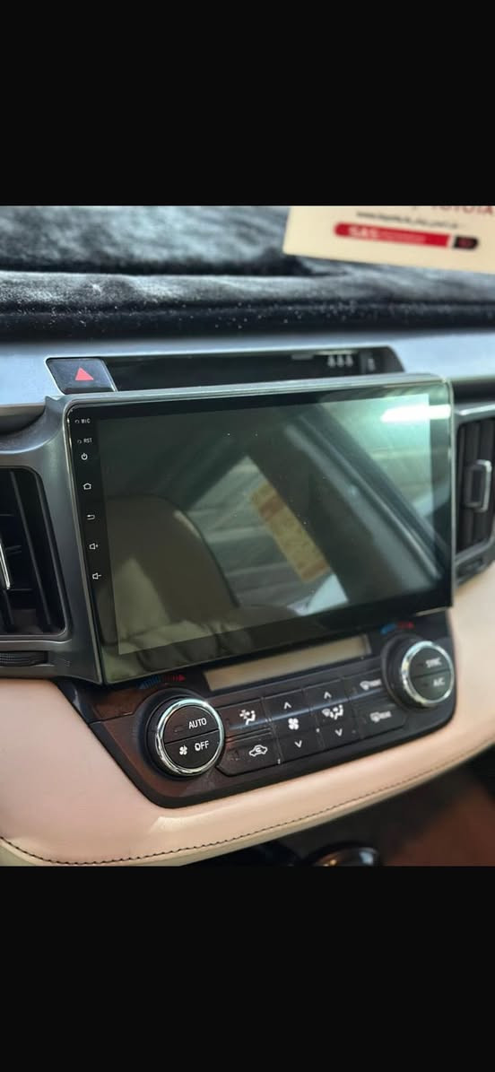 السلام عليكم
راف 4.     2018
مكفولة من صبغ
فقط بارد برأس البنيد
بدون شاصي بدون ايرباك 
فتحة 
داخل جلد ابيض 
مانع انزلاق
شاشة
السعر 165 بيها مجال
*********** زيد الجبوري
