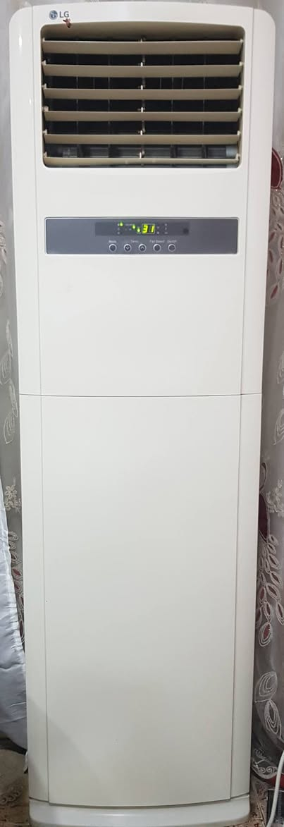 سبلت كنتوري ماركة ال جي 
شغال على الفحص


**إذا كنت صاحب هذا الإعلان وتريد حذفه لأي سبب، رجاءا أرسل رسالة إلى الدعم الفني**