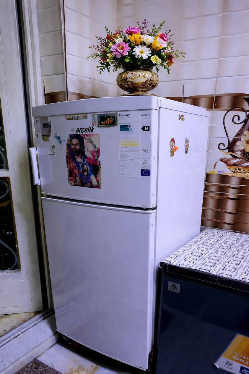 طباخ سعر ٧٥ الف
ثلاجه ١٠٠ الف
فرشه نوع تركي  قياس ٤×٣   ١٠٠ الف
فرشه ٣ قطع ٧٥ الف 
بلازما حجم ٥٥ مقوس  ٢٥٠ الف


**إذا كنت صاحب هذا الإعلان وتريد حذفه لأي سبب، رجاءا أرسل رسالة إلى الدعم الفني**