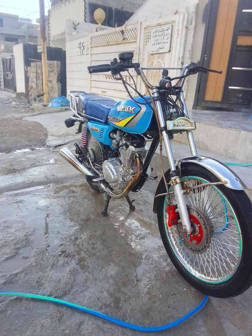 سلام عليكم شباب عندي دراجه للبيع موديل 24 مامفتوح ***********   والخاص هم مفتوح
