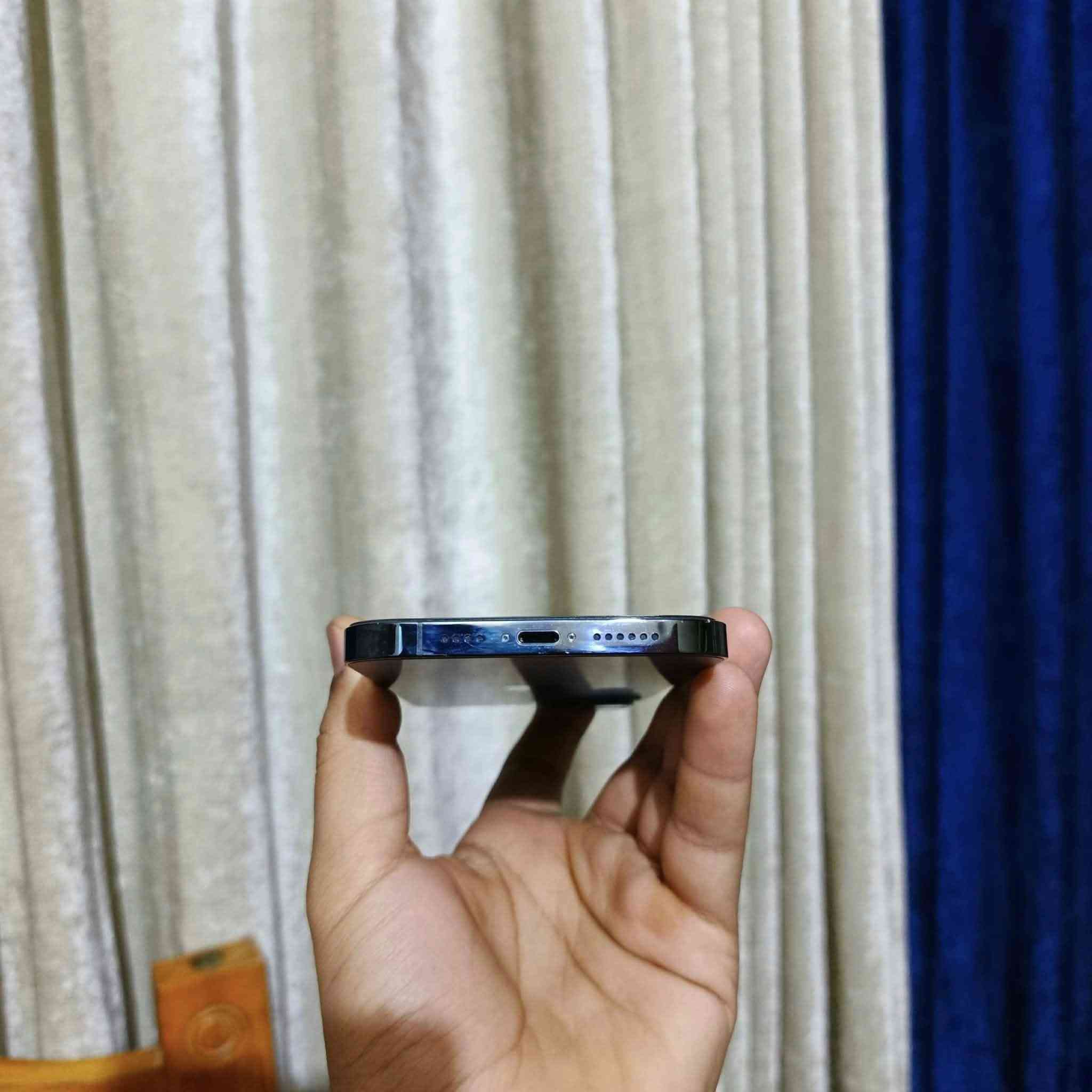 ١٢ برو ماكس
جهاز نضيف كلش 
 ذاكره ٥١٢ 
بطاريه ٩٠ 
شغال كله صوت كامرات 
مستبدل ضهر اصلي فقطط 
جهاز مفتوح تخطي  
واستعماله طبيعي 
السعر ٢٩٠ وبي مجال بسيط


**إذا كنت صاحب هذا الإعلان وتريد حذفه لأي سبب، رجاءا أرسل رسالة إلى الدعم الفني**