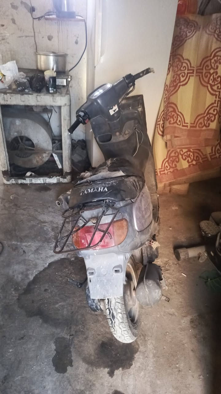 سلام عليكم دراجه منغولي فول شلعه نضيفه ومثل ماواضح بل صوره دراجه سعره 200وبيه مجال حك جيه عنوان كربلاء شهداه سيف سعد رقمي ***********
