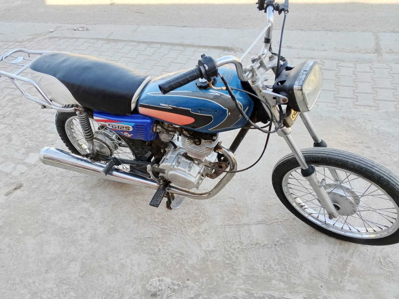 البيع دراجه ارشا 4كير وراق كاملة مكاني بغداد المدينة الصدر سعر 350بي مجال رقم ***********
