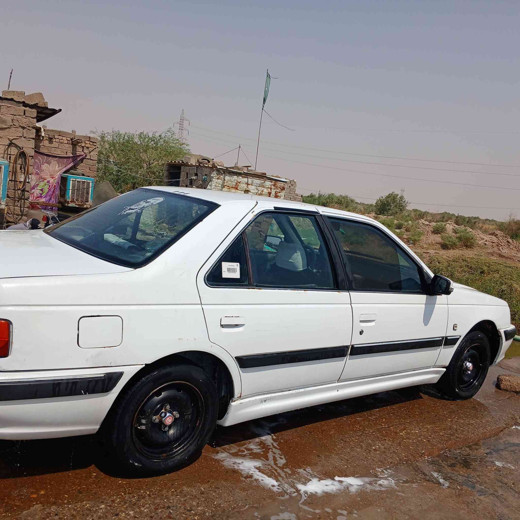 سلام عليكم بيجو باص مديل ١٣البيع رقم ميسان مطلوبه ورقتين غرامات سياره جاهزه من كلشي سعر ٣٥ورقه ***********
