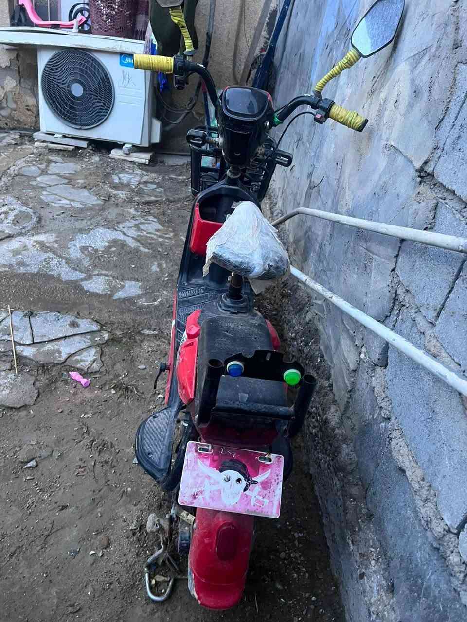 السلام عليكم دراجه شحن حجم 14نضيفه بس يحتاج تبديل تاير الامامي السعر 130وبيهه مجال
العنوان بغداد المحمودية شارع المركز


**إذا كنت صاحب هذا الإعلان وتريد حذفه لأي سبب، رجاءا أرسل رسالة إلى الدعم الفني**