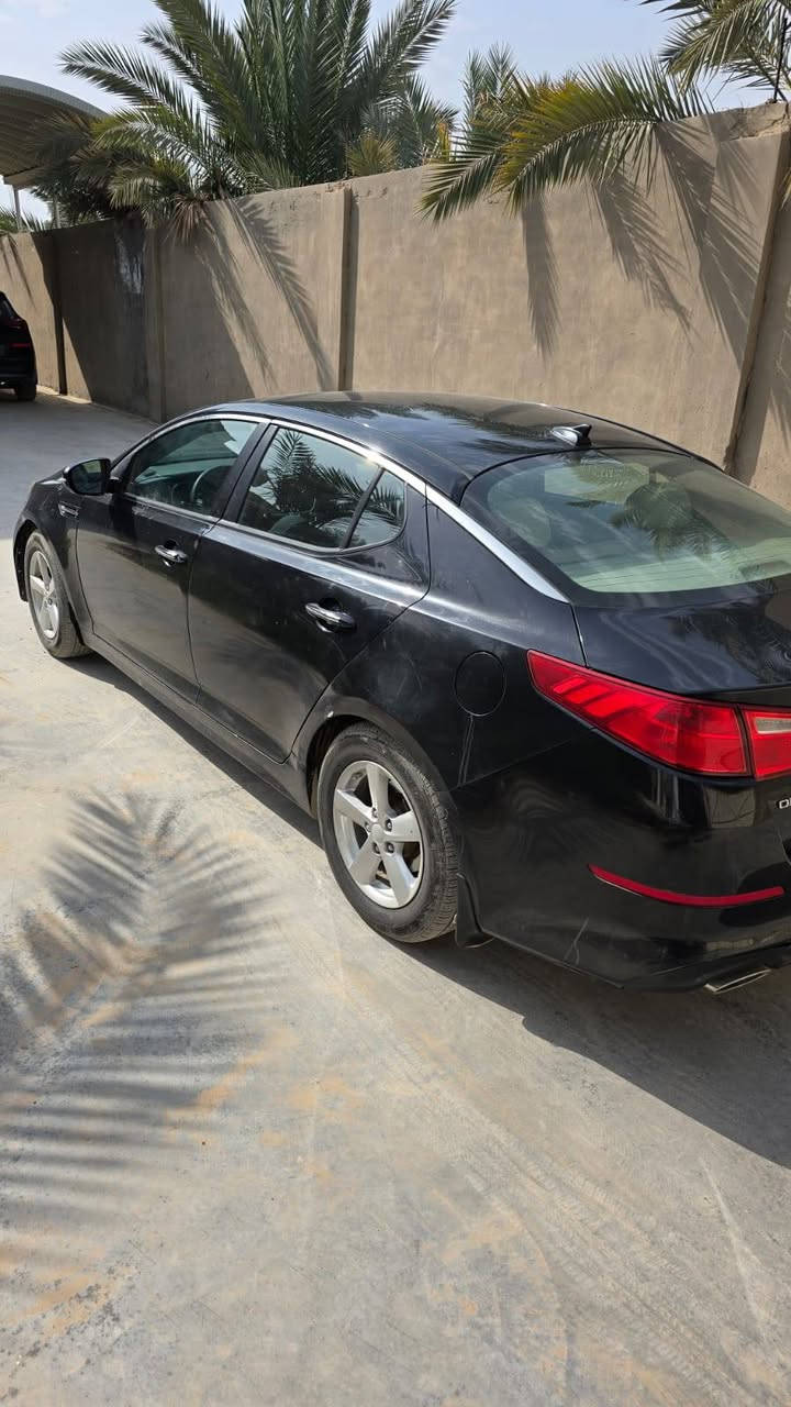 اوبتيما ٢٠١٥ وارد امريكي مكينه حاوية جديده كارتون رقم قادسيه سعره ١٠٥ وبيه مجال سياره كلش نضيفه وماعايز كلشي السعر ١٠٥ وبيه مجال ***********
