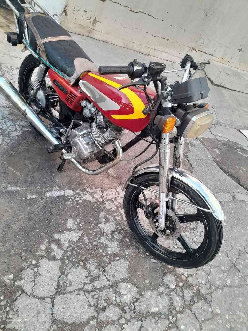 روبار 5 كير نظيف كهرباء شغال منفيس موجود سعر ٢٢٥ وتس***********
