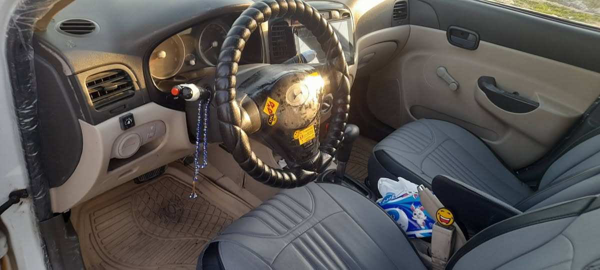 سياره اكسنت كوري موديل ٢٠٠١١ محرك ١٦كير توماتيك  رقم ديالى مشروع وطني سنويه جديده شرط تحويل كابون بنزين منظومه غاز جديد ظرر جاملق اليمين شويه دخل تبريد شغال طخم جديد تايرات جديد ليتات ليت شاشه كامره هيه قرامات مصفره ابيع اروس بسياره خصوصي فقط ترهم مقدمه ولباقي بل شهر يرهم مكان السياره موصل حي فلسطين خابر *********** *********** وتدلل
