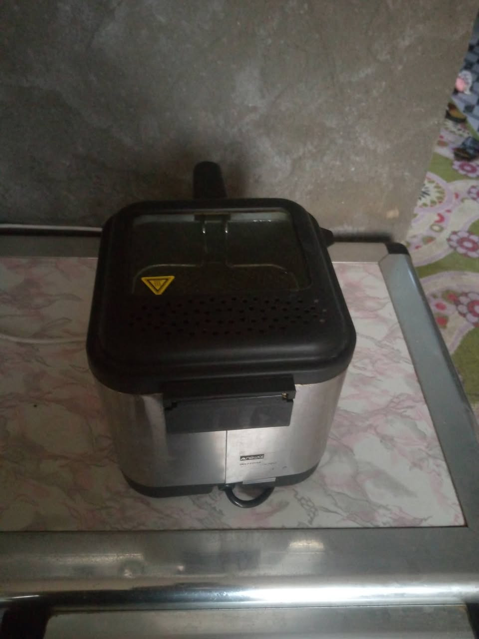 قلاية للبيع ب ١٠ اليحب يتصل *********** حله شارع الطهمازيه قرب مول أهل الخير
