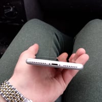 ايفون ٨ بلس • نضيف • مبدل بطارية