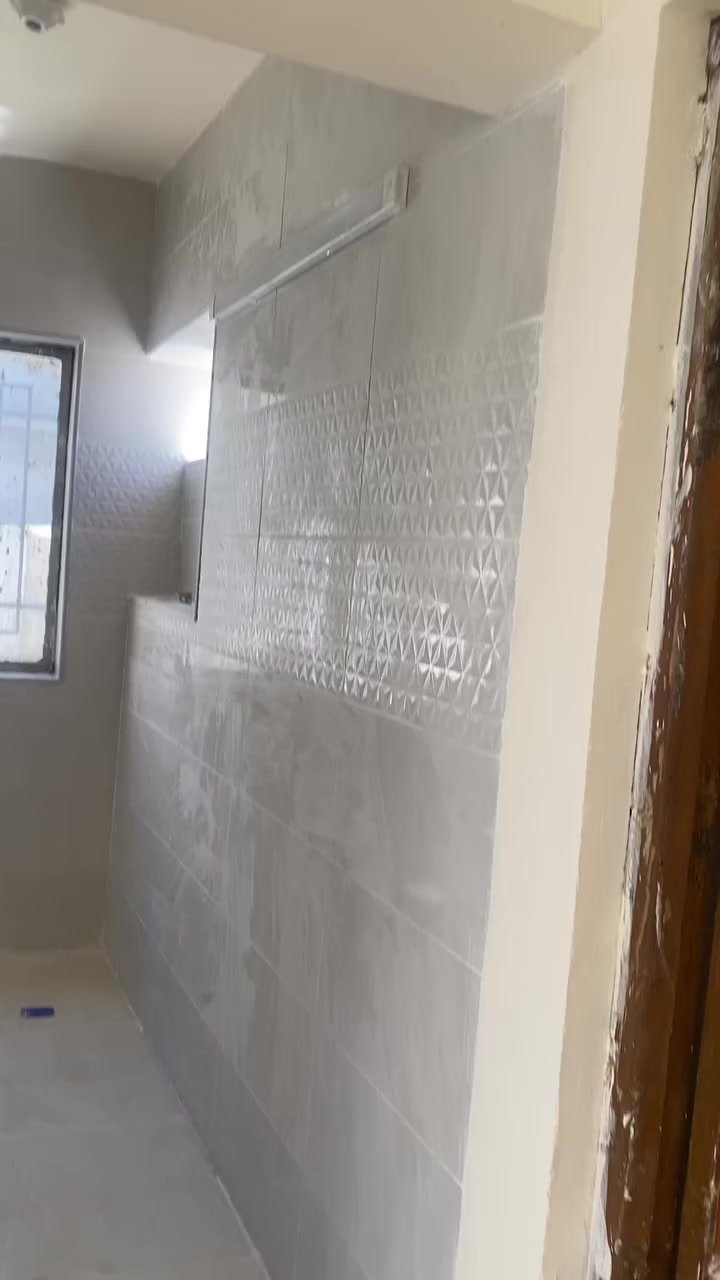 مشتمل للايجار السيديه اول فرع بعد شارع الامن مجدد بالكامل سيراميك ارضيه بورسلين باب خارجي معزول سطح واسع غرفه نوم وصاله ومطبخ وحمام التفاصيل على الرقم 
***********
